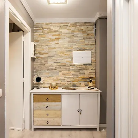 Home2book Relaxing Coastal With Terrace アパート