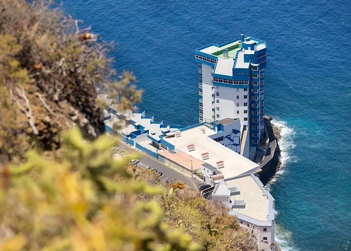 Home2book Relaxing Coastal With Terrace *