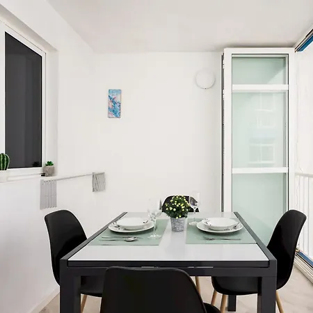 Home2book Relaxing Coastal With Terrace Lejlighed *